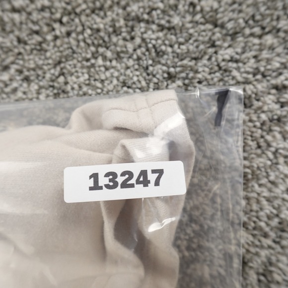 Adidas Shorts Womens M Beige High Rise Athletic Sweat Gym Running Yoga Workout - Picture 10 of 10